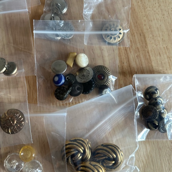 Vintage button lot - Picture 5 of 6